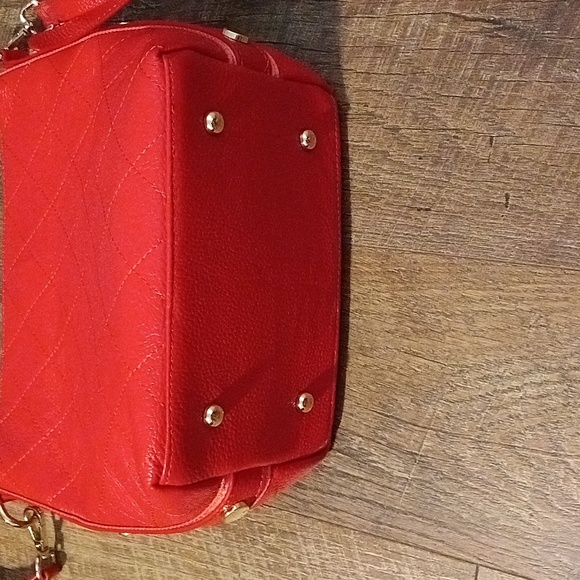 Coral handbag with gold hardware new❤️ - Picture 6 of 11